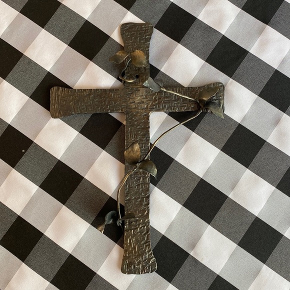 NEW HANDCRAFTED METAL CROSS - Picture 2 of 2